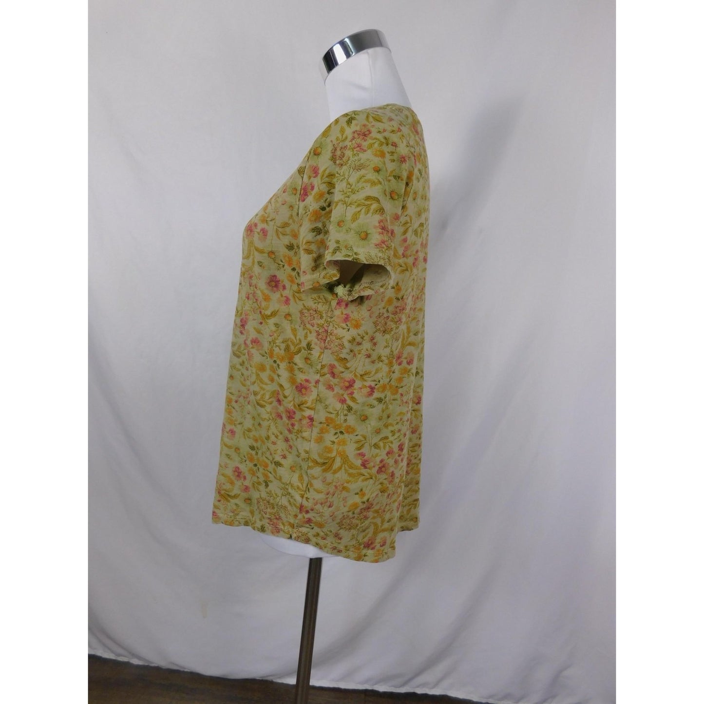 Old Navy Green Floral Scoop Neck Everywear Tee Boho Witch M