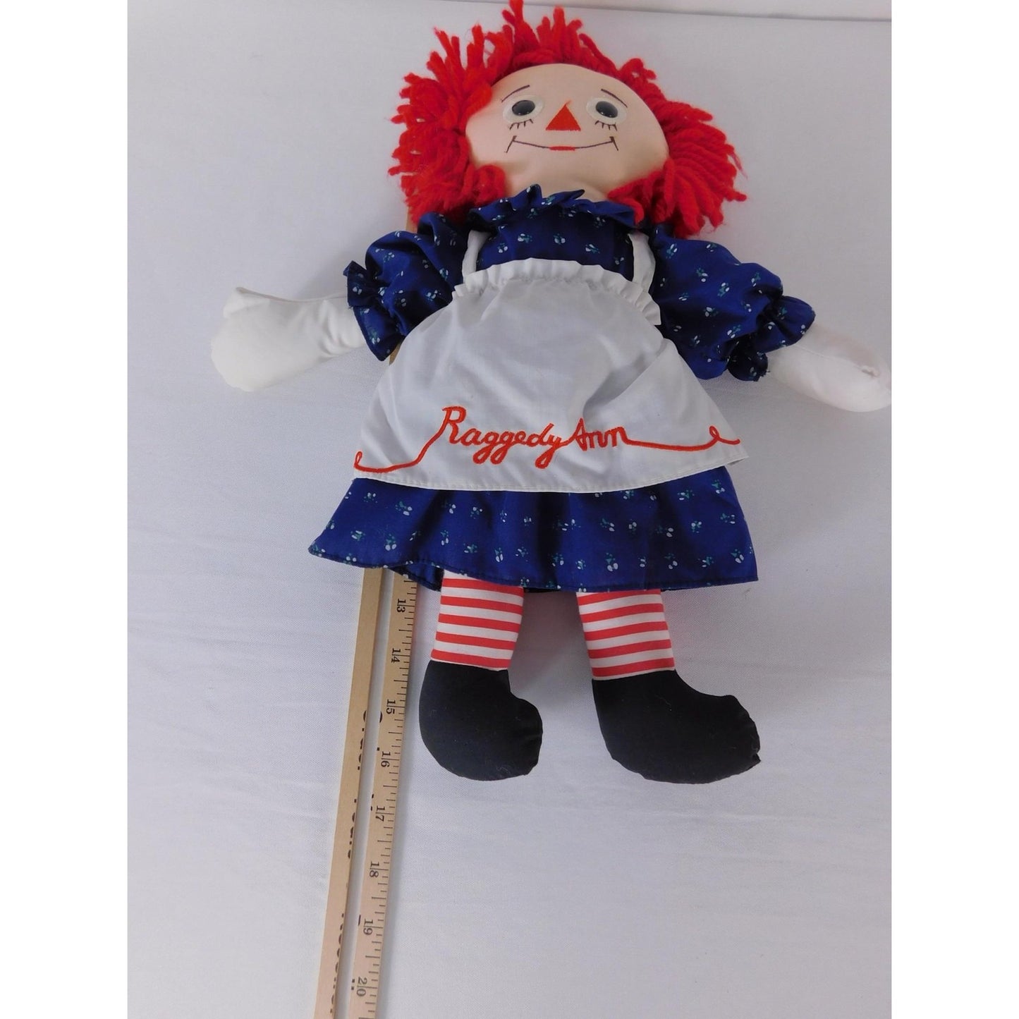 Vintage Applause Raggedy Ann Cloth Doll 20 Inch Red Yarn Hair Blue Dress Apron