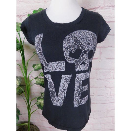 Juniors Medium Black LOVE Skull Graphic T-Shirt Gothic Punk Edgy 100% Cotton