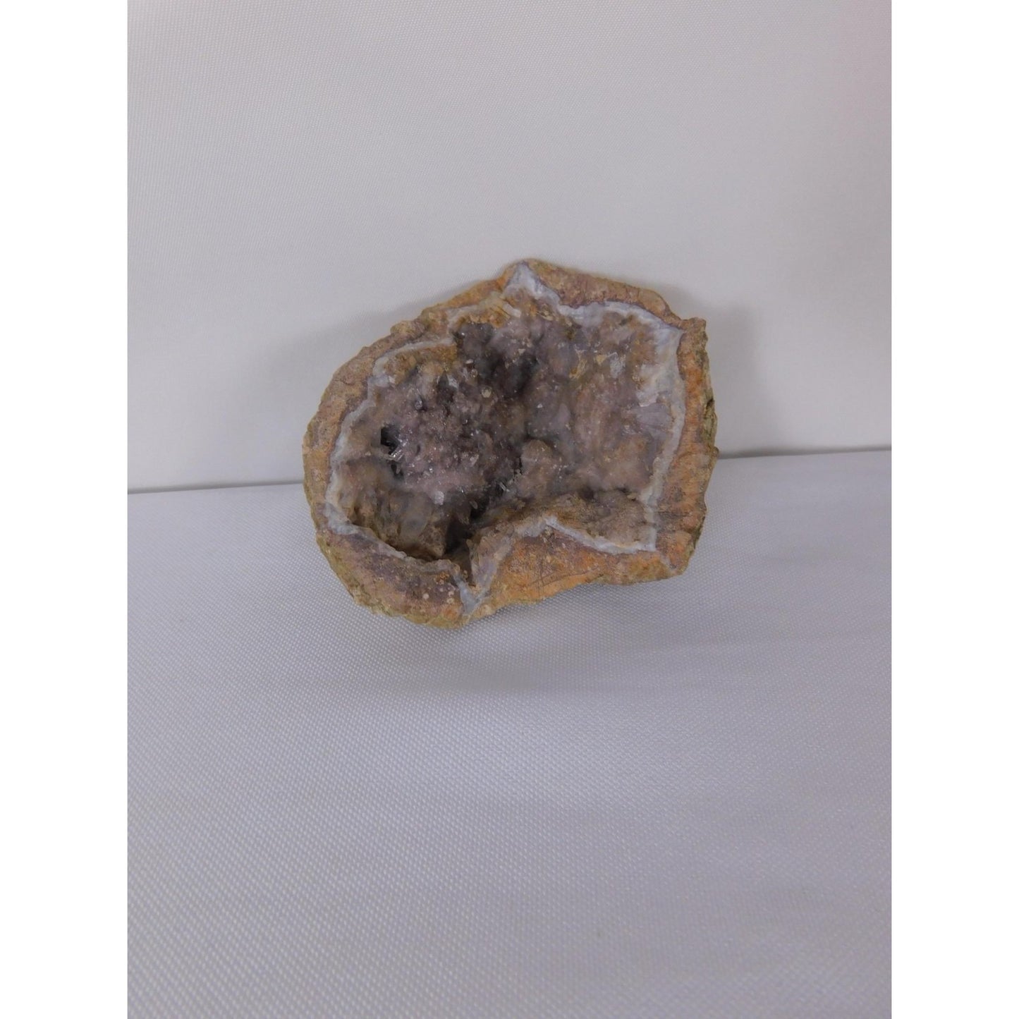 Natural Quartz Geode Half Druzy Crystal Cluster Witch Altar Decor Stone Specimen