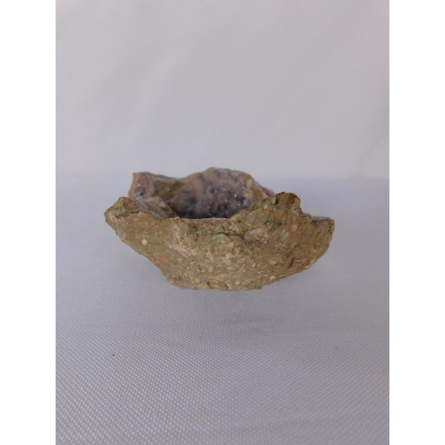 Natural Quartz Geode Half Druzy Crystal Cluster Witch Altar Decor Stone Specimen