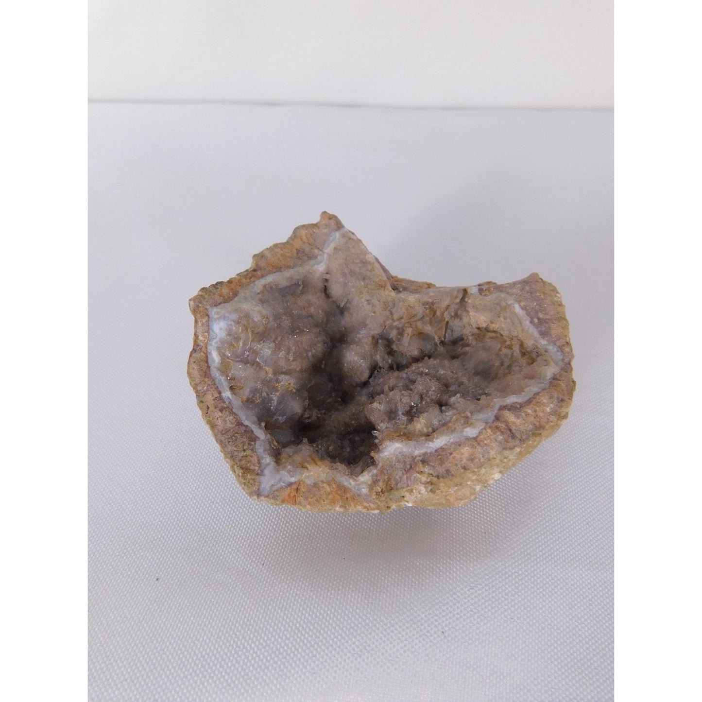 Natural Quartz Geode Half Druzy Crystal Cluster Witch Altar Decor Stone Specimen