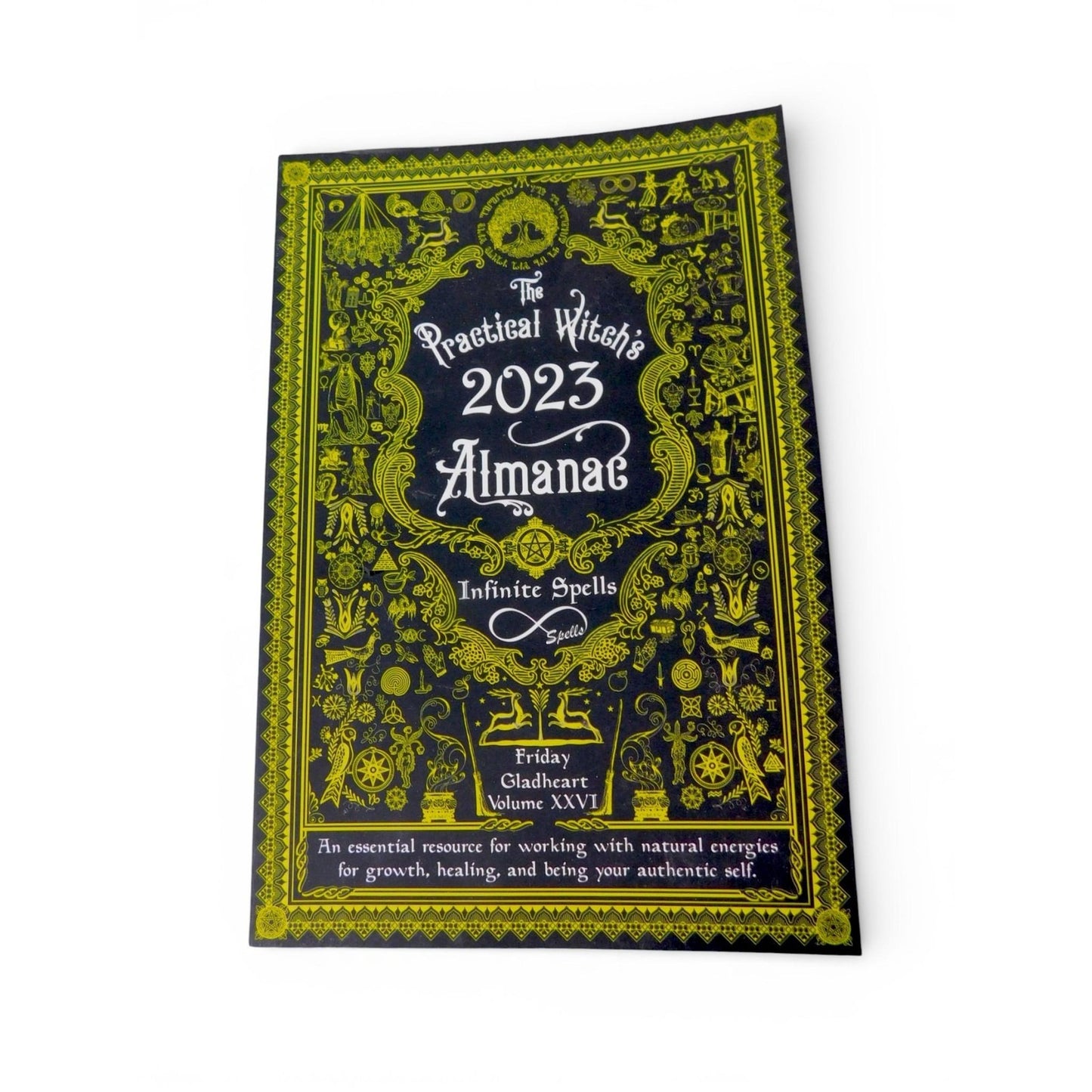 The Practical Witch's 2023 Almanac Infinite Spells Gladheart Black Trade PB