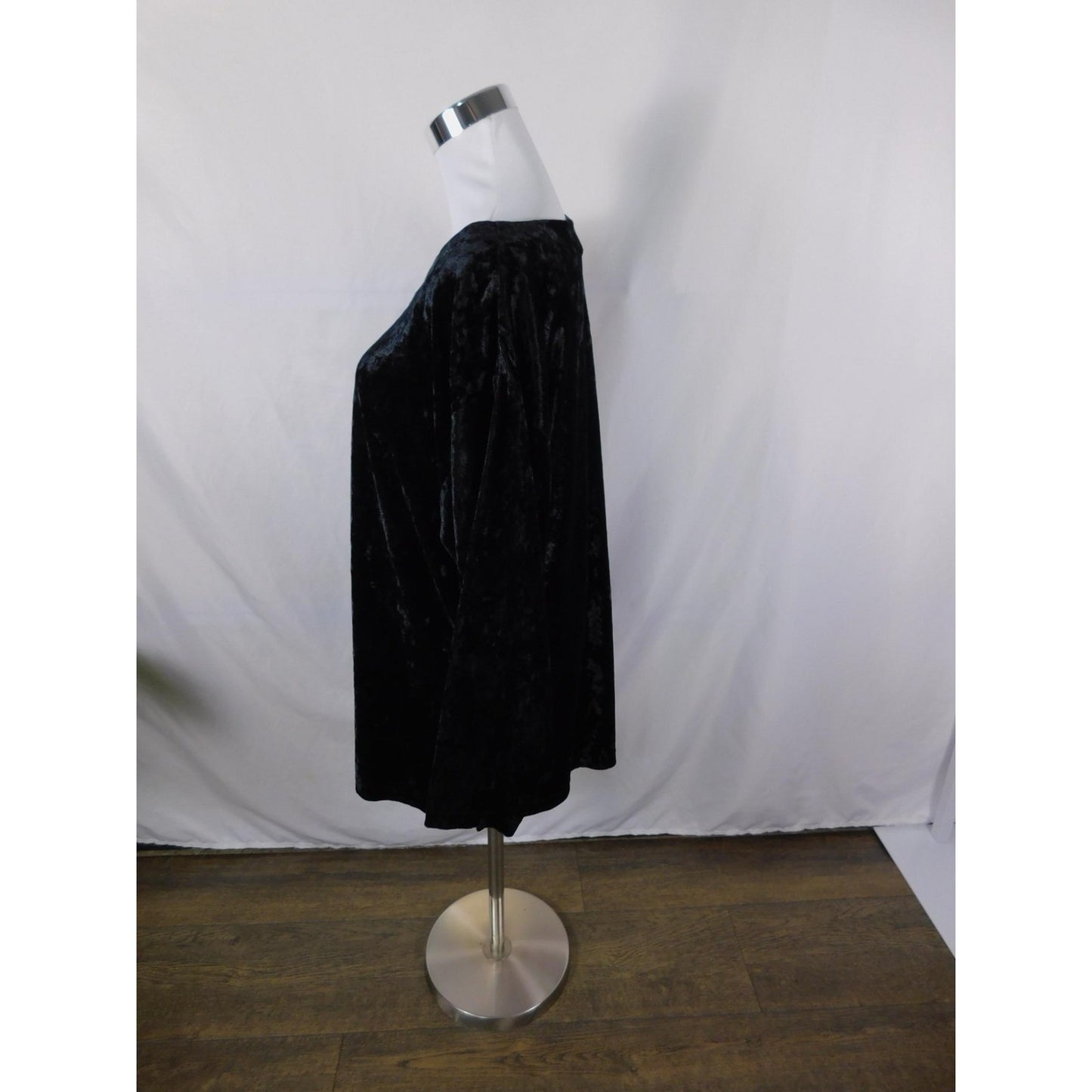 The Lounge Collection Shirt Womens Large Black Crushed Velvet Boatneck Velour