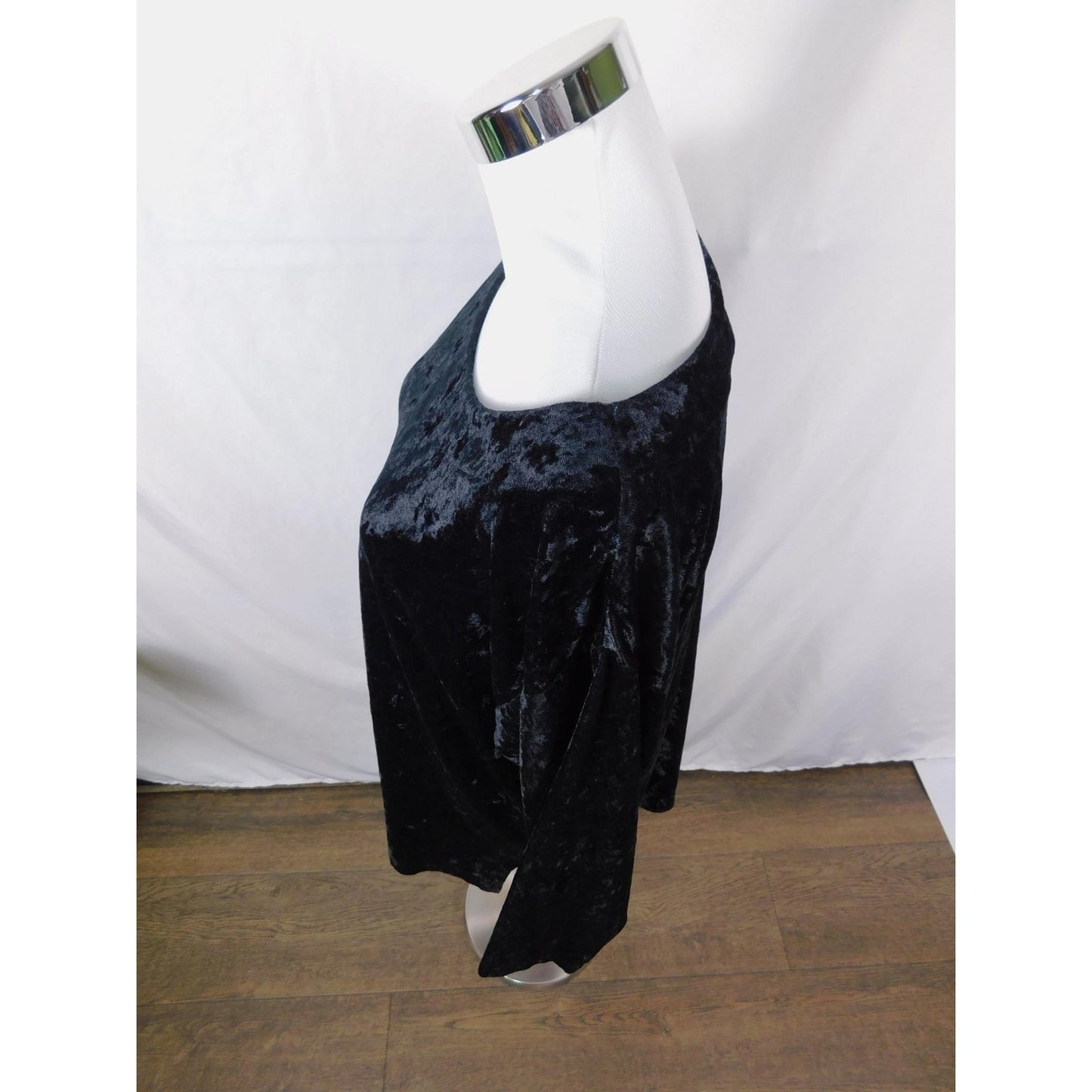 The Lounge Collection Shirt Womens Large Black Crushed Velvet Boatneck Velour