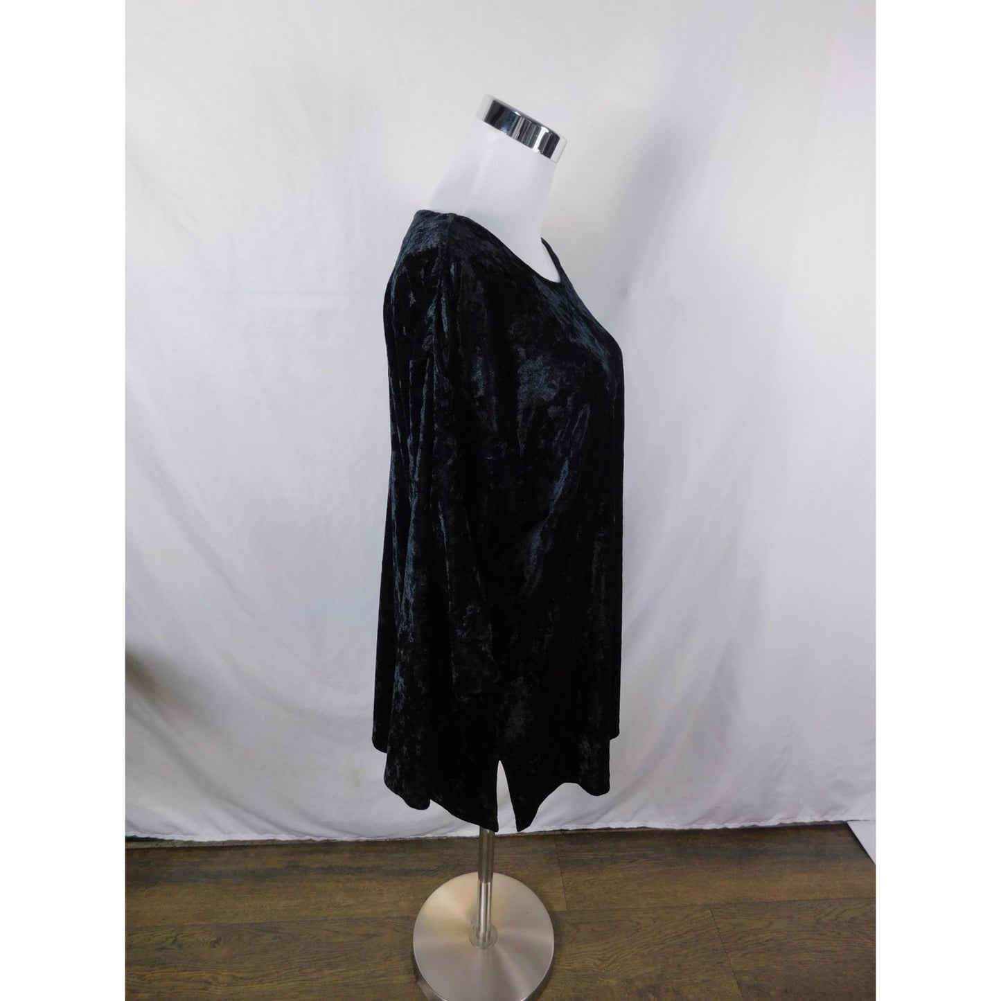 The Lounge Collection Shirt Womens Large Black Crushed Velvet Boatneck Velour