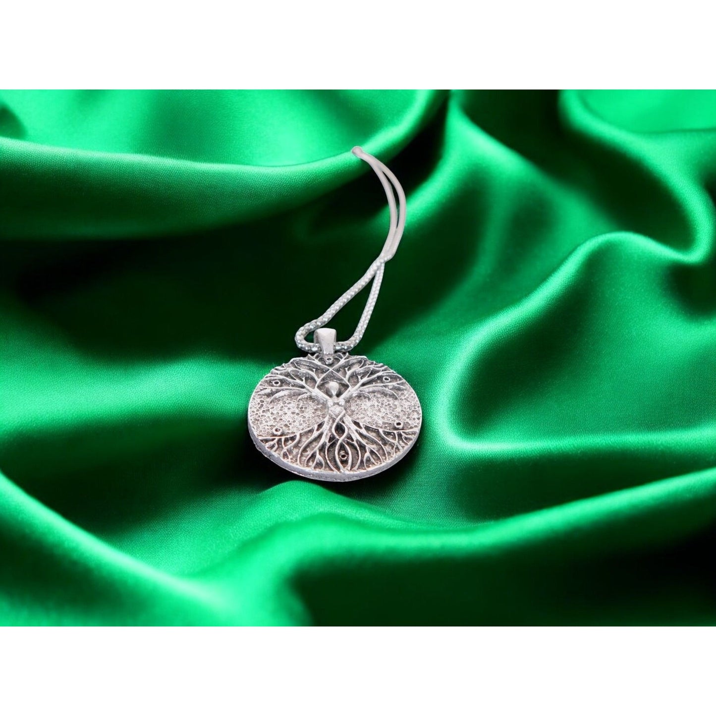 Celtic Tree of Life Pendant Necklace Sacred Symbol Spiritual Amulet