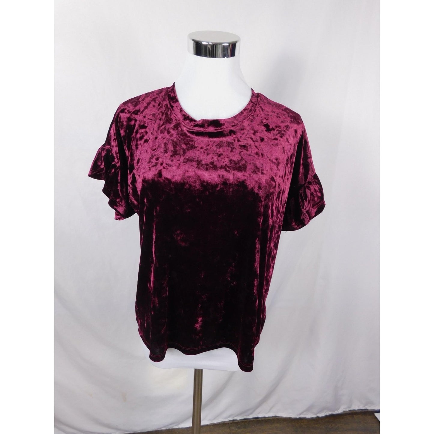 Altar'd State Shirt Womens Small Burgundy Crushed Velvet Short Ruffle Sleeve Top