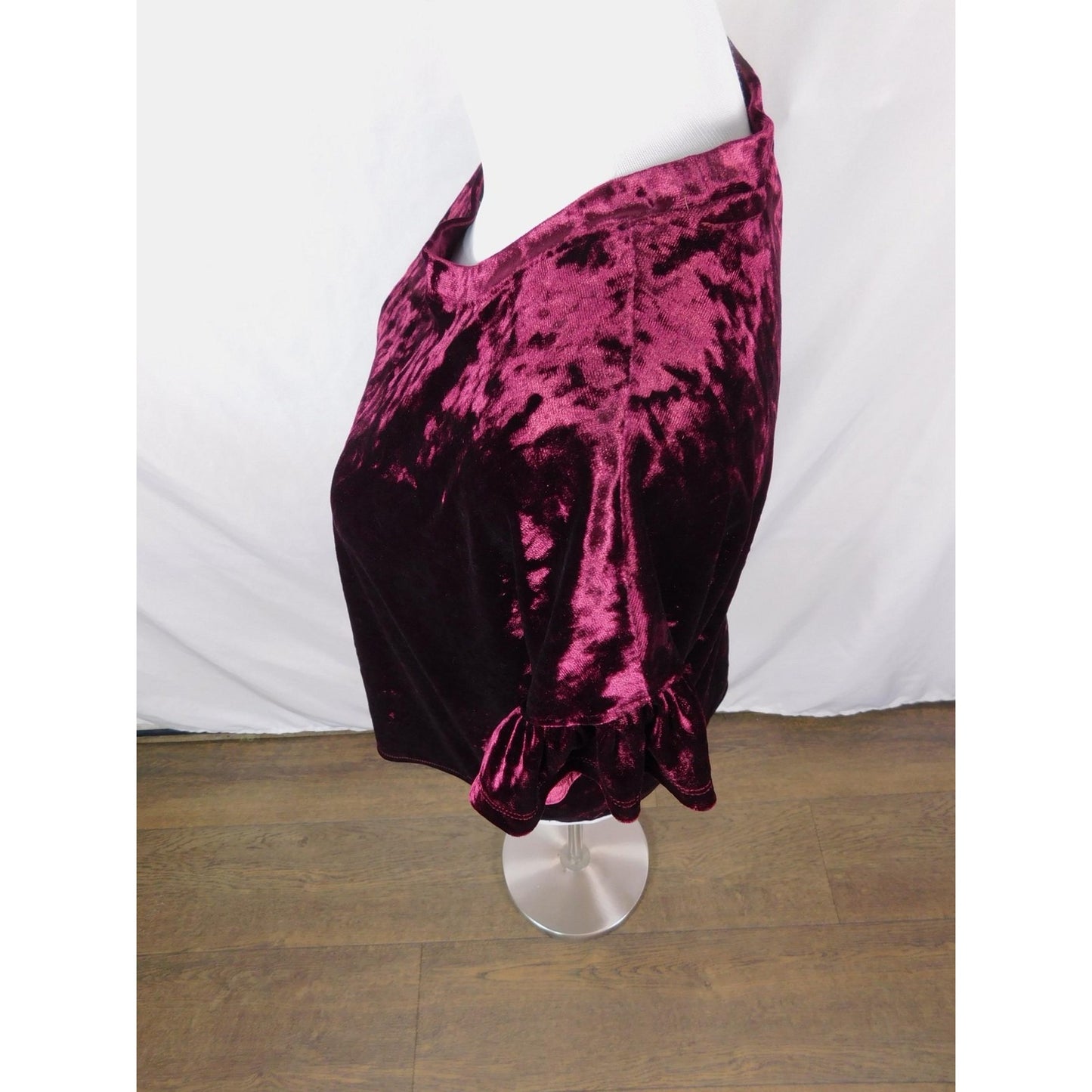 Altar'd State Shirt Womens Small Burgundy Crushed Velvet Short Ruffle Sleeve Top