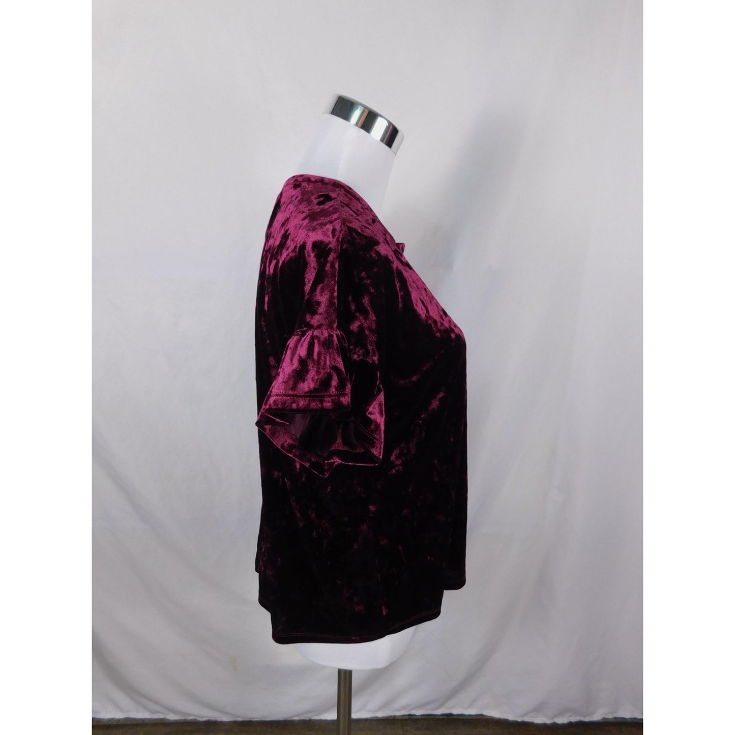 Altar'd State Shirt Womens Small Burgundy Crushed Velvet Short Ruffle Sleeve Top