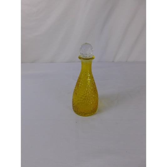 Vintage Yellow Glass Decanter Honeycomb Texture With Faceted Stopper Barware