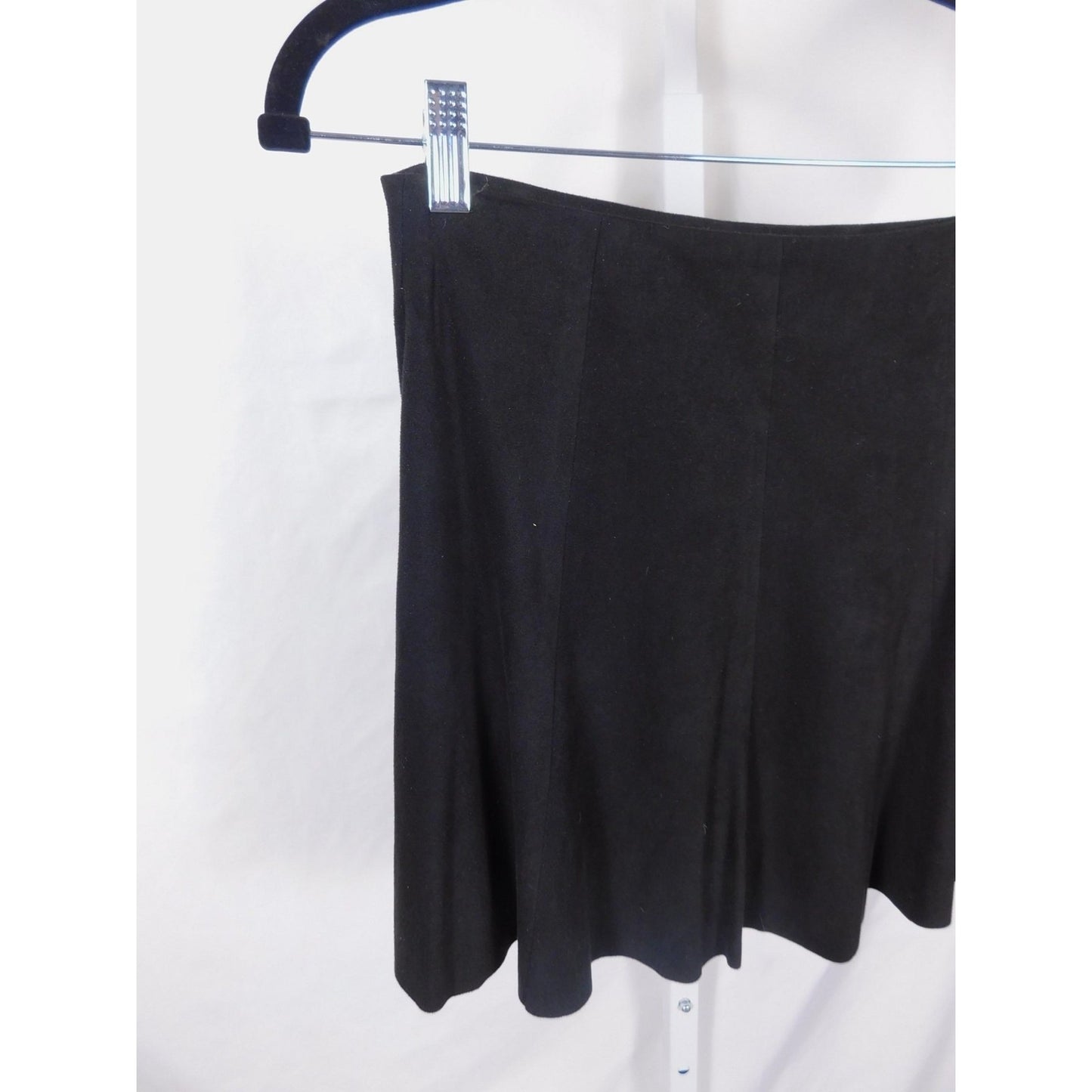 BB Dakota Black Faux Suede A-Line Mini Skirt 0 - Side Zip Stretch - Excellent
