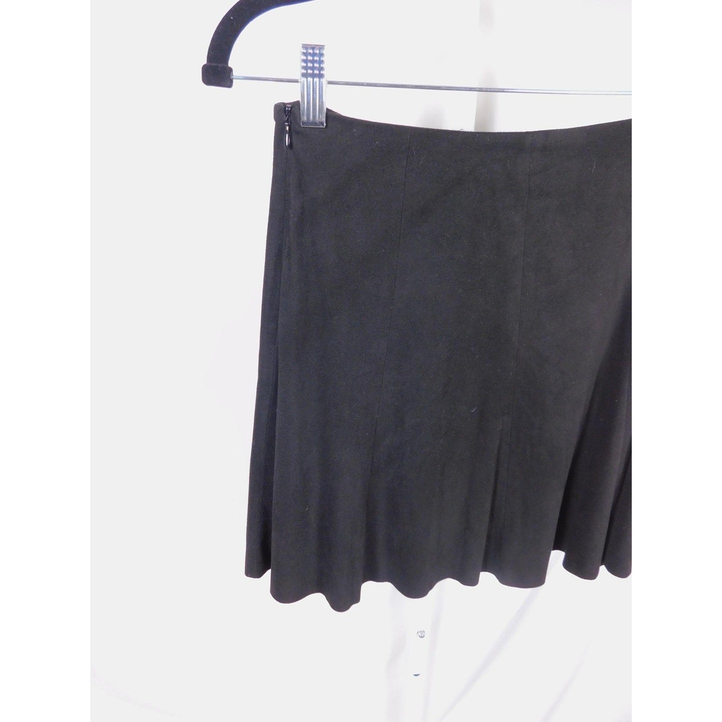 BB Dakota Black Faux Suede A-Line Mini Skirt 0 - Side Zip Stretch - Excellent