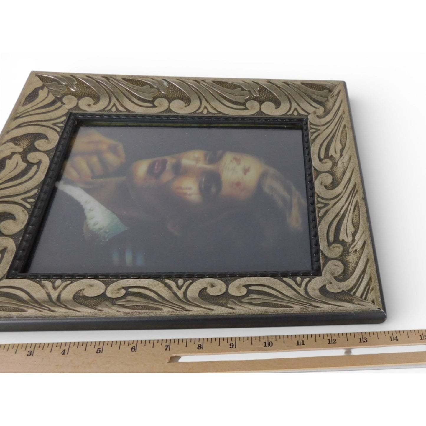 Vtg Lenticular Haunted Portrait Photo Shifting Image Decor 8x10 Framed