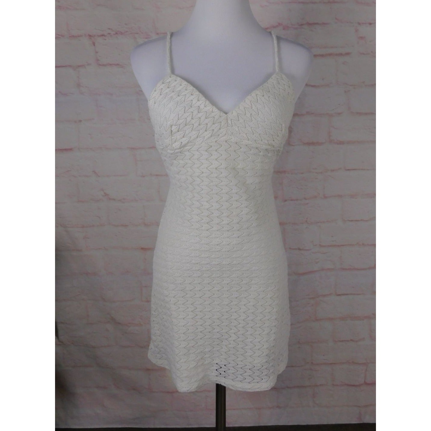 Forever 21 White Crochet Lace Mini S - Adjustable Straps - Excellent