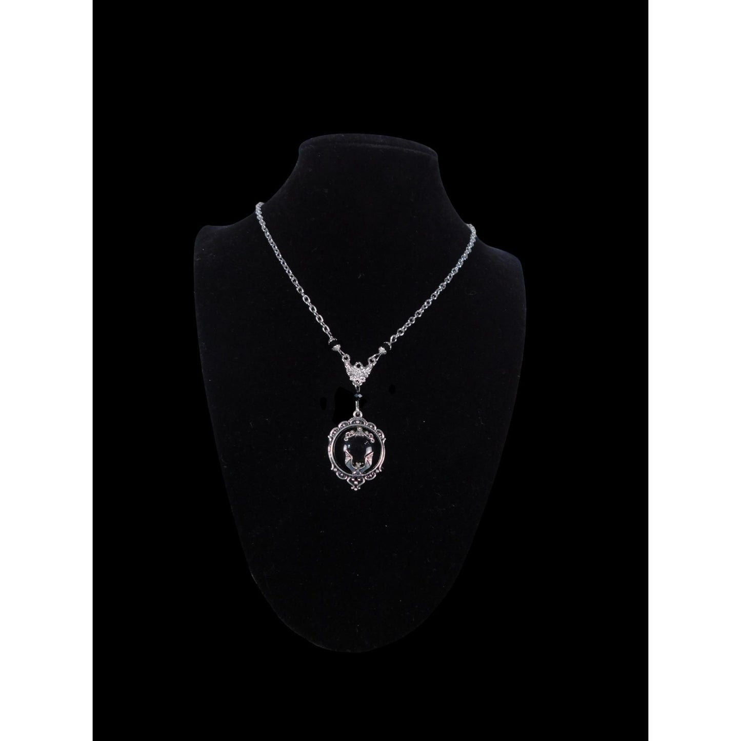 Gothic Bat Cameo Necklace Silver Black Victorian Witchcore Vampirecore NEW