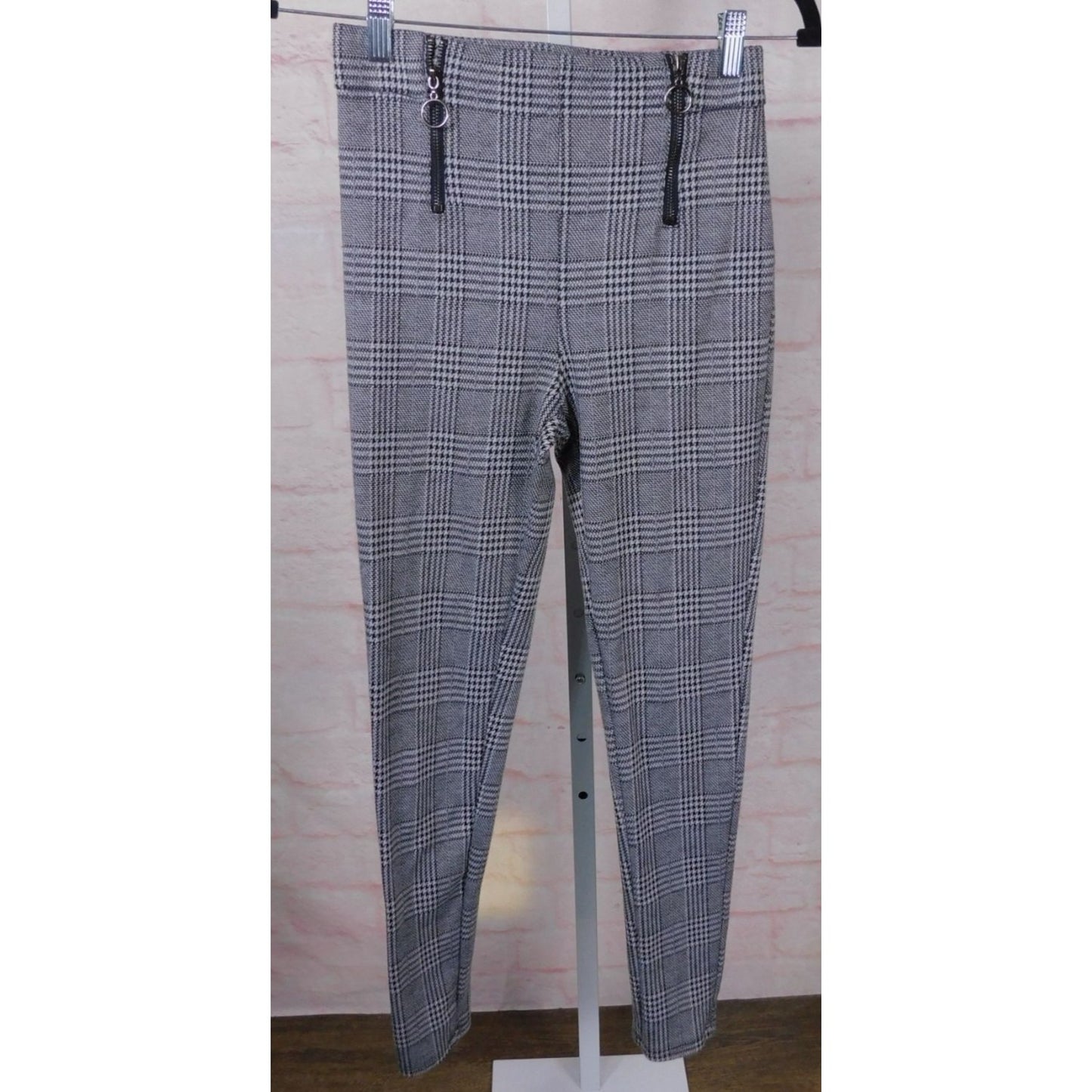 Fashion Nova Plaid High-Waist Pants S - Zipper Slim - Excellent