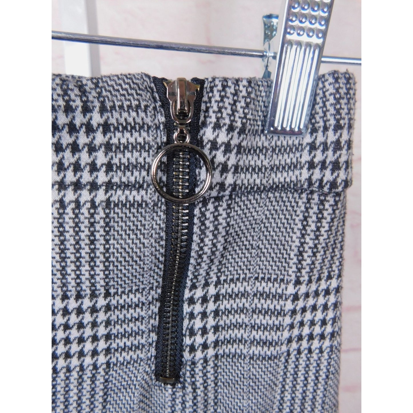 Fashion Nova Plaid High-Waist Pants S - Zipper Slim - Excellent