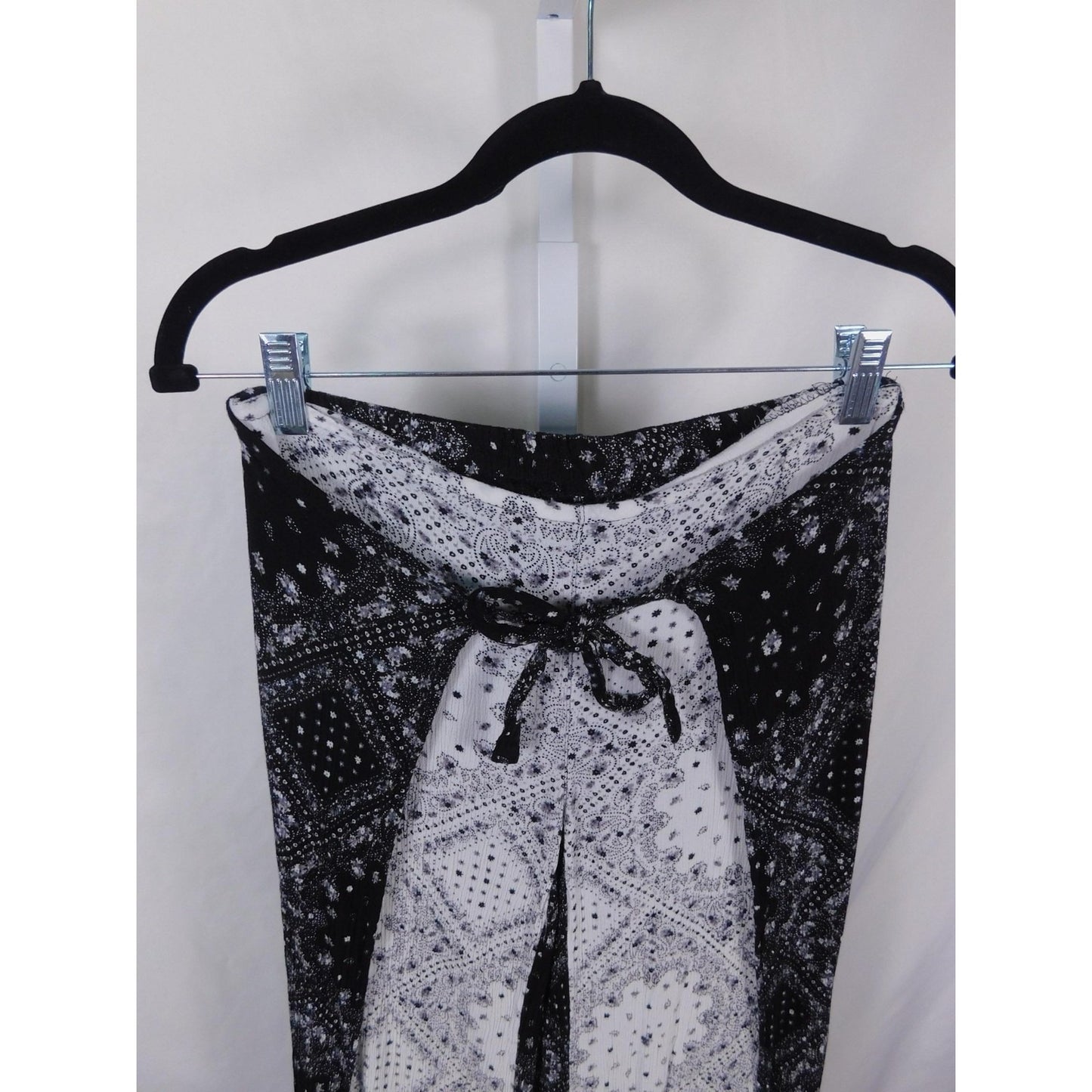 No Boundaries Small Black Paisley Palazzo Pants Boho Witch