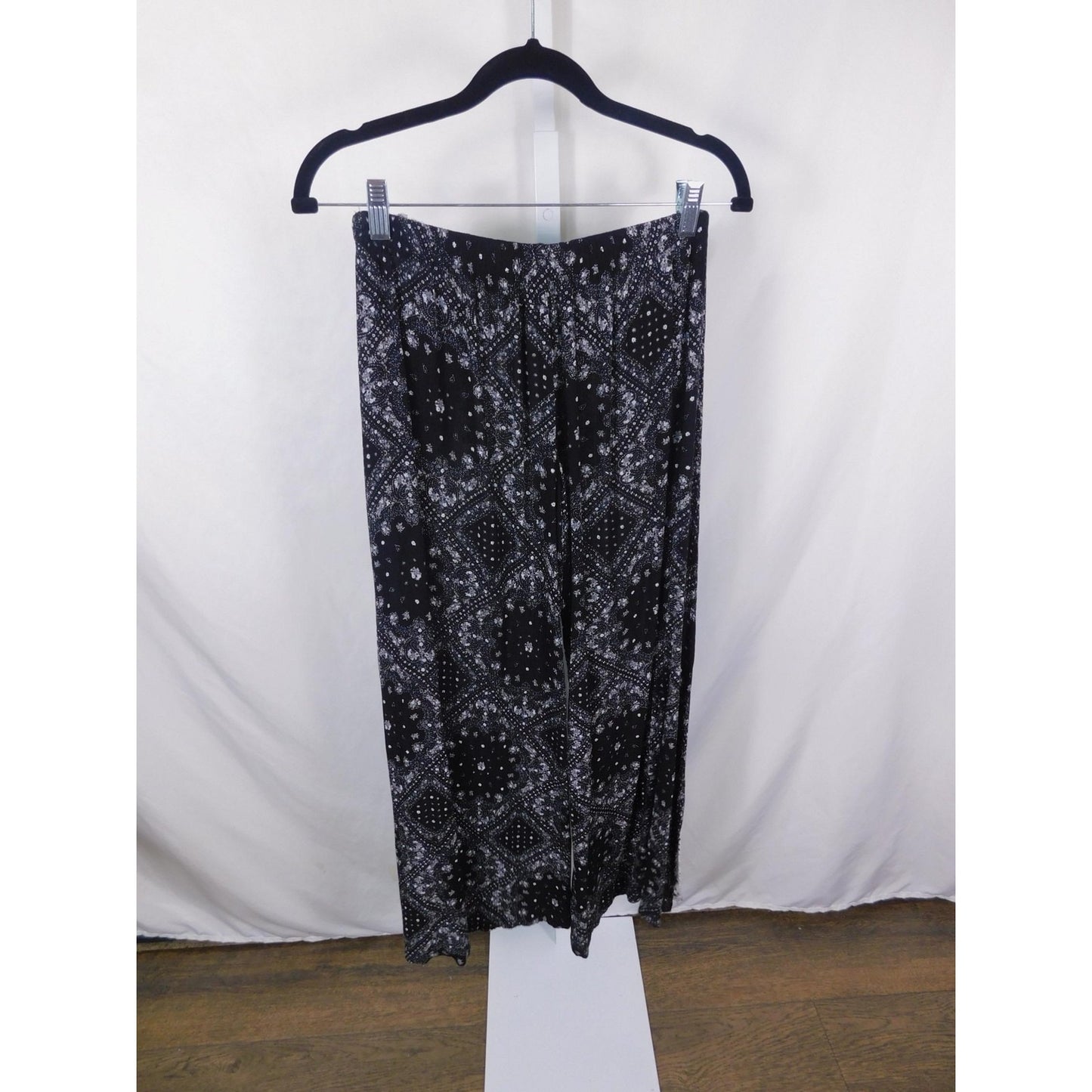 No Boundaries Small Black Paisley Palazzo Pants Boho Witch
