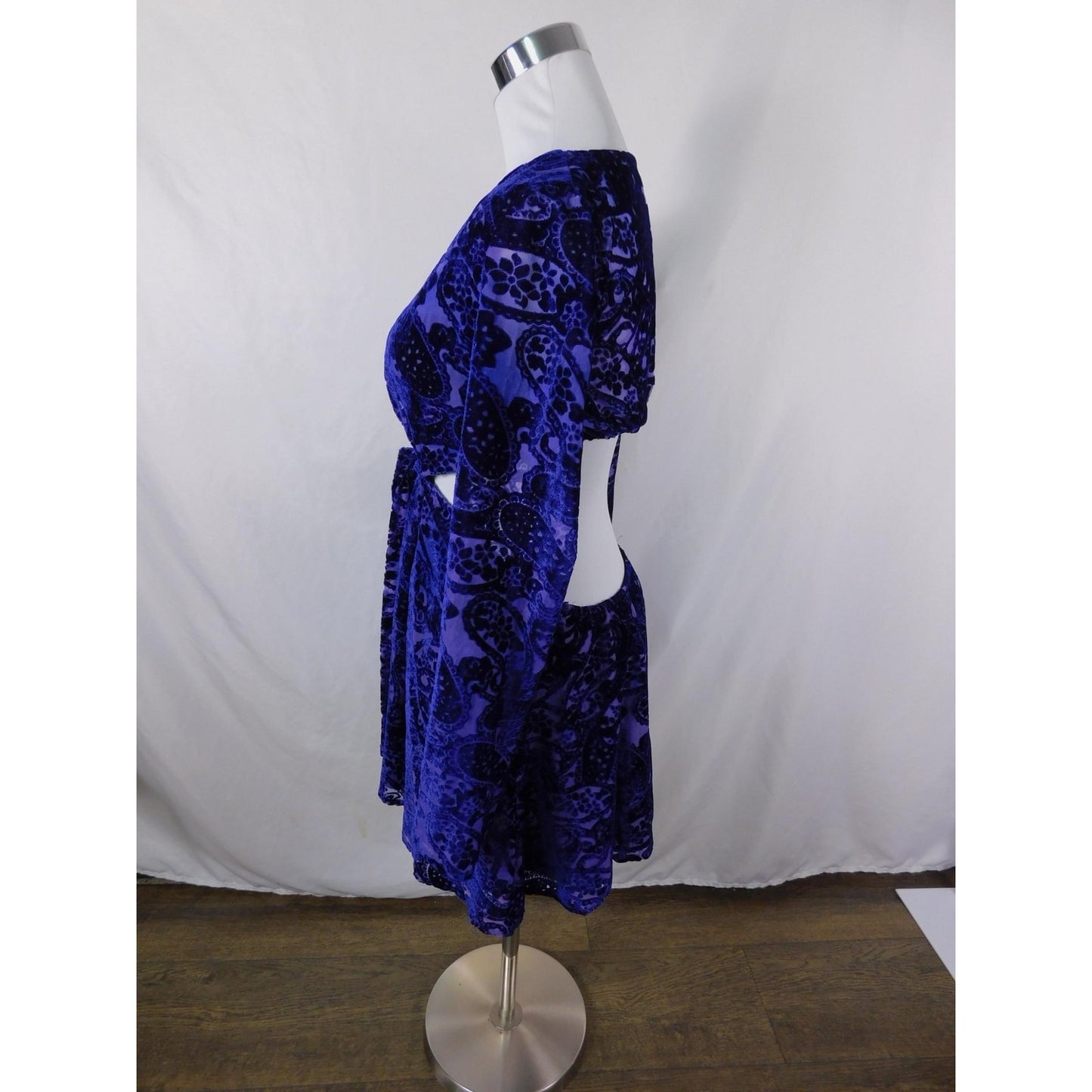 Tobi Dress Womens Small Blue Purple Velvet Burnout Wrap Mini Long Sleeve Cutout