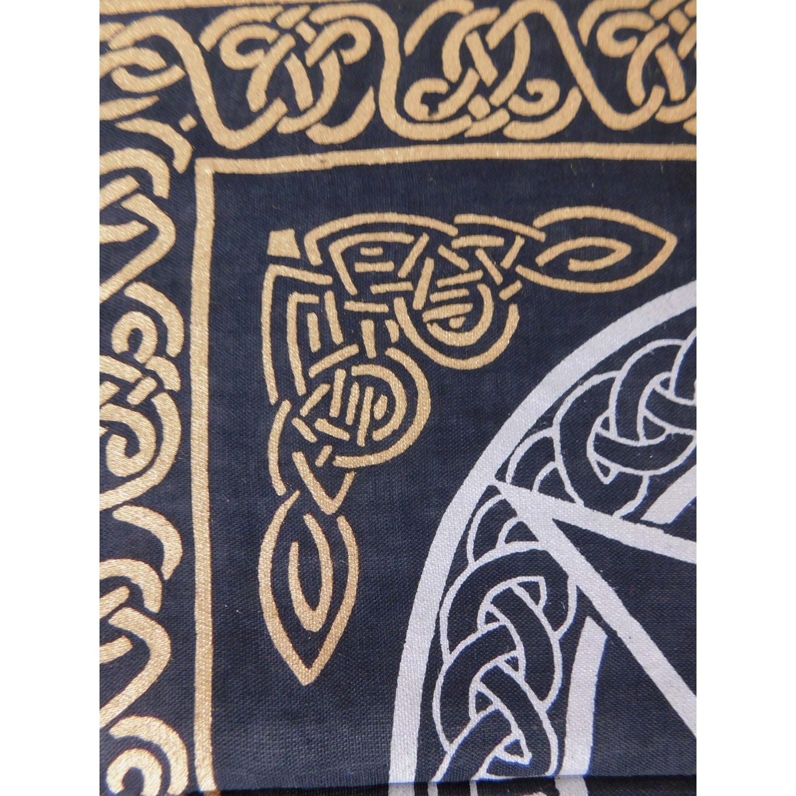 Pentacle Celtic Knot Altar Cloth Fringe Black Gold Wicca Witchcraft Tarot