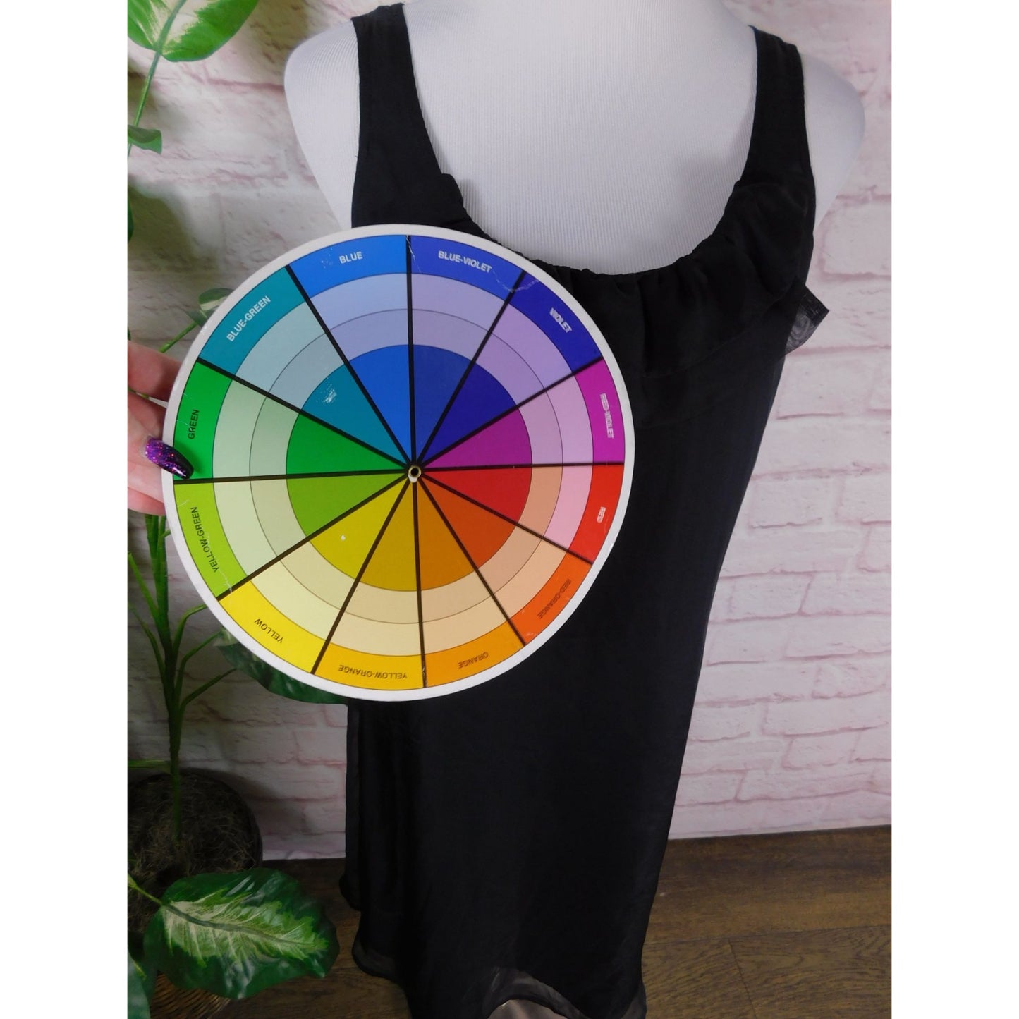 GAP Black Sleeveless Ruffle Neck Dress Size 6 - Classic Chic Evening Look