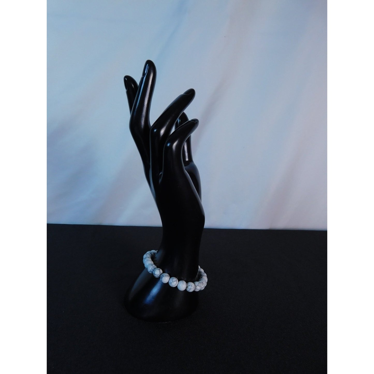 Howlite Gemstone Bead Bracelet Calming Healing Focus Stretch Unisex Jewelry Gift