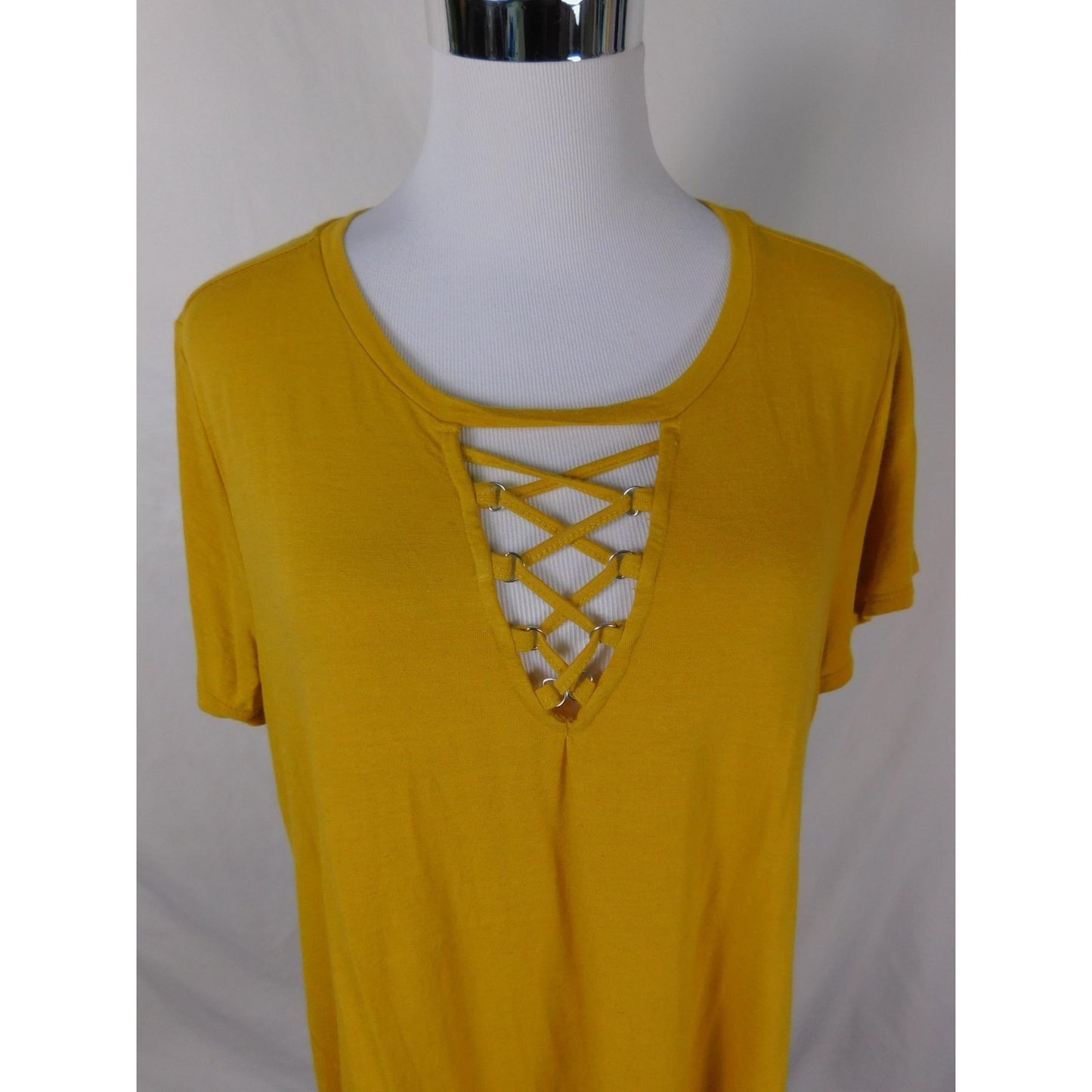 Wonderly Shirt Womens Large Yellow Lattice Neck Short Sleeve Linen Blend Tee Top