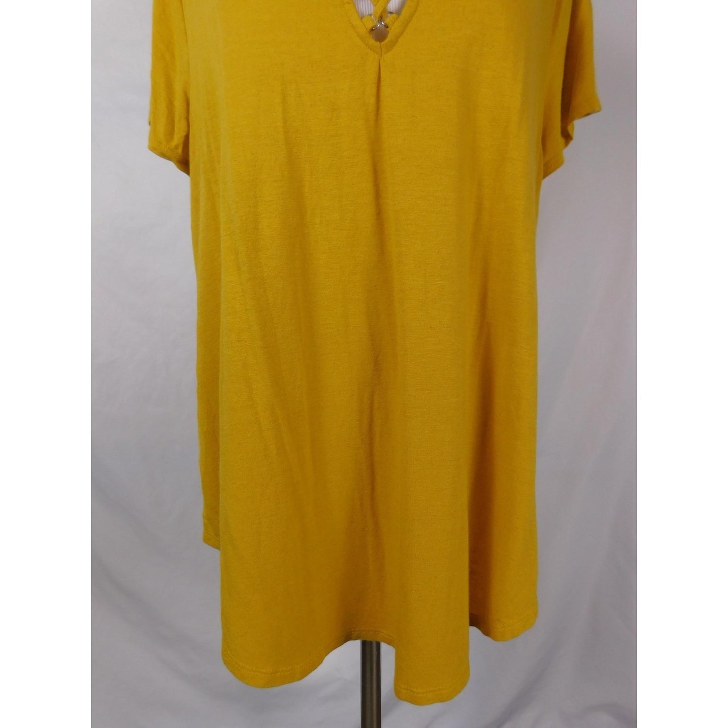 Wonderly Shirt Womens Large Yellow Lattice Neck Short Sleeve Linen Blend Tee Top