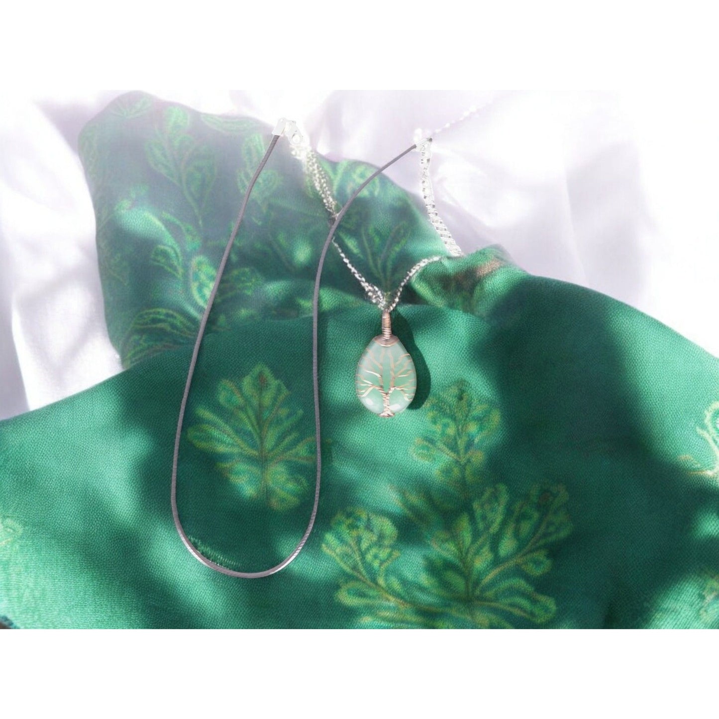 Green Aventurine Tree of Life Pendant Necklace Healing Crystal Jewelry 18" Cord