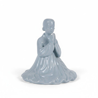 Vintage Blue Glazed Porcelain Kwan Yin Figurine 8.5" Goddess Of Mercy Statue In Prayer