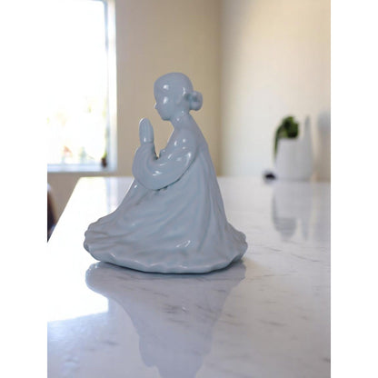 Vintage Blue Glazed Porcelain Kwan Yin Figurine 8.5" Goddess Of Mercy Statue In Prayer